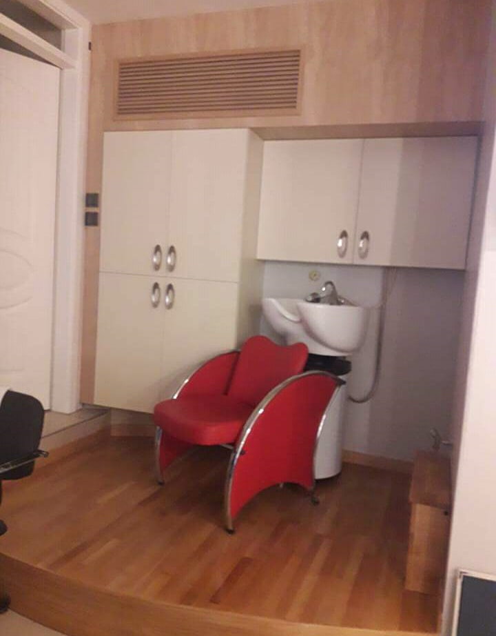 Gül Bayan Kuaför Güzellik Salonu - Gelin Saçı, Boya, Röfle, Makyaj