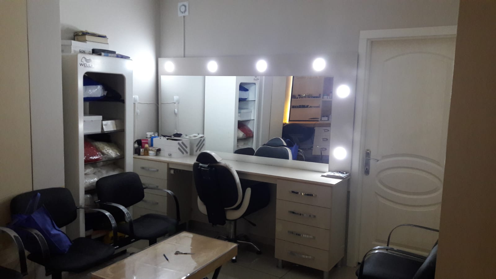 Gül Bayan Kuaför Güzellik Salonu - Gelin Saçı, Boya, Röfle, Makyaj kır düğünü mekanı — Merkez