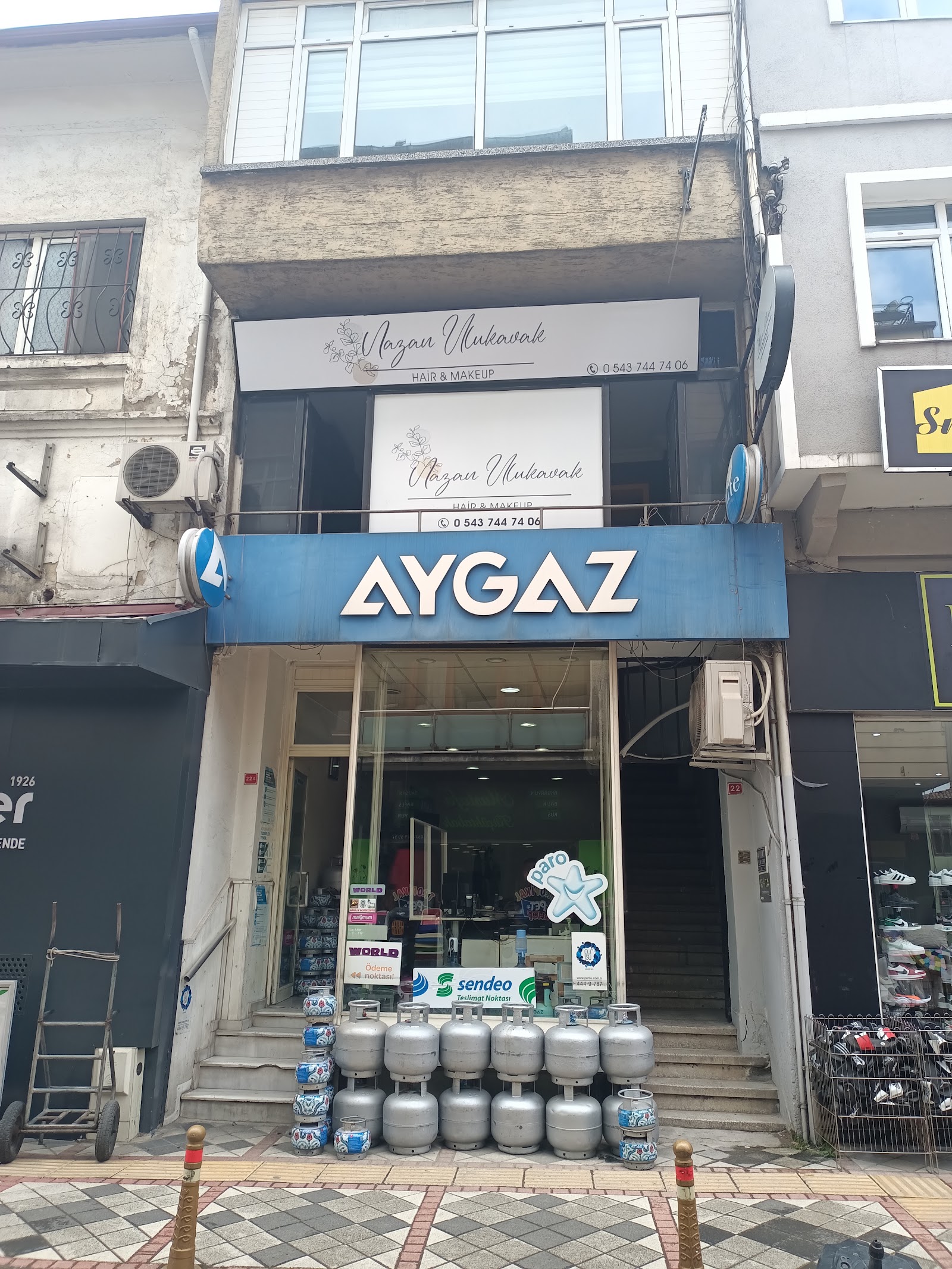 KUAFÖR NAZAN ULUKAVAK