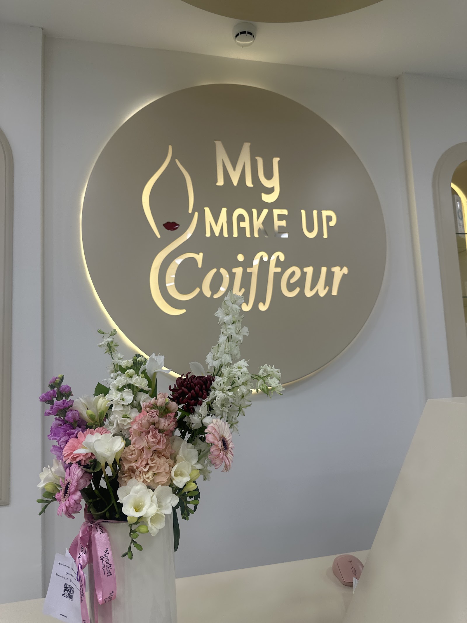 Mymakeupcoiffeur