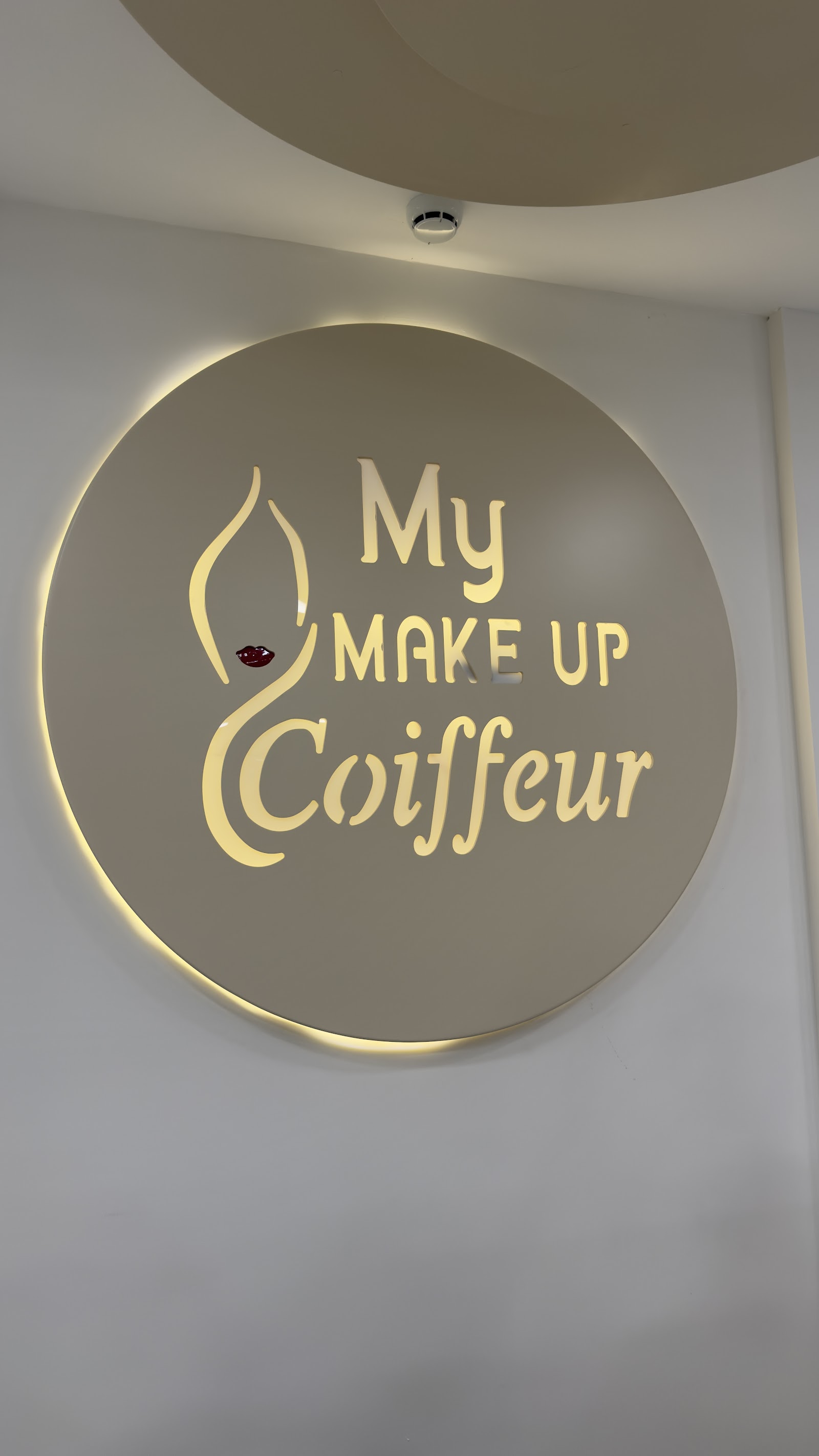 Mymakeupcoiffeur